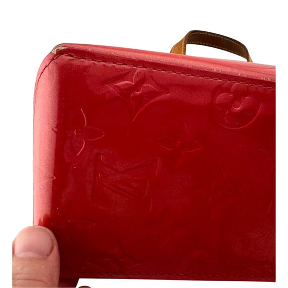 Louis Vuitton Monogram Vernis Reade PM Hand Bag in Red M91088 - Picture 14 of 16